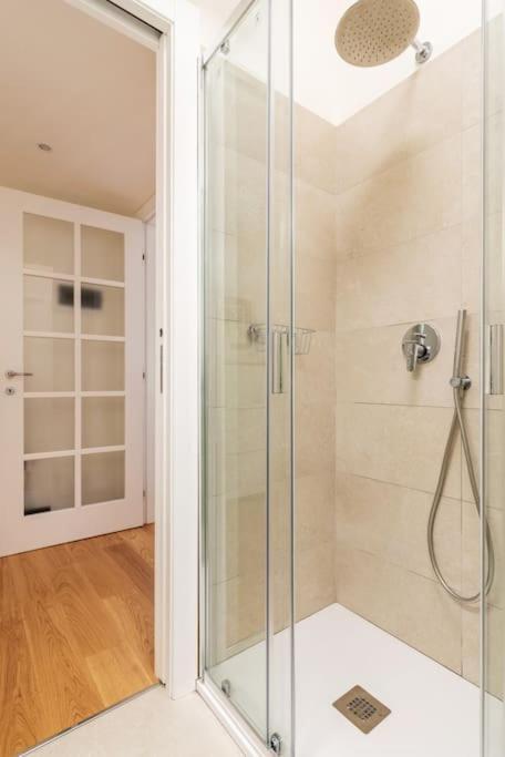 Elegante Bilocale San Calocero Apartment มิลาน ภายนอก รูปภาพ